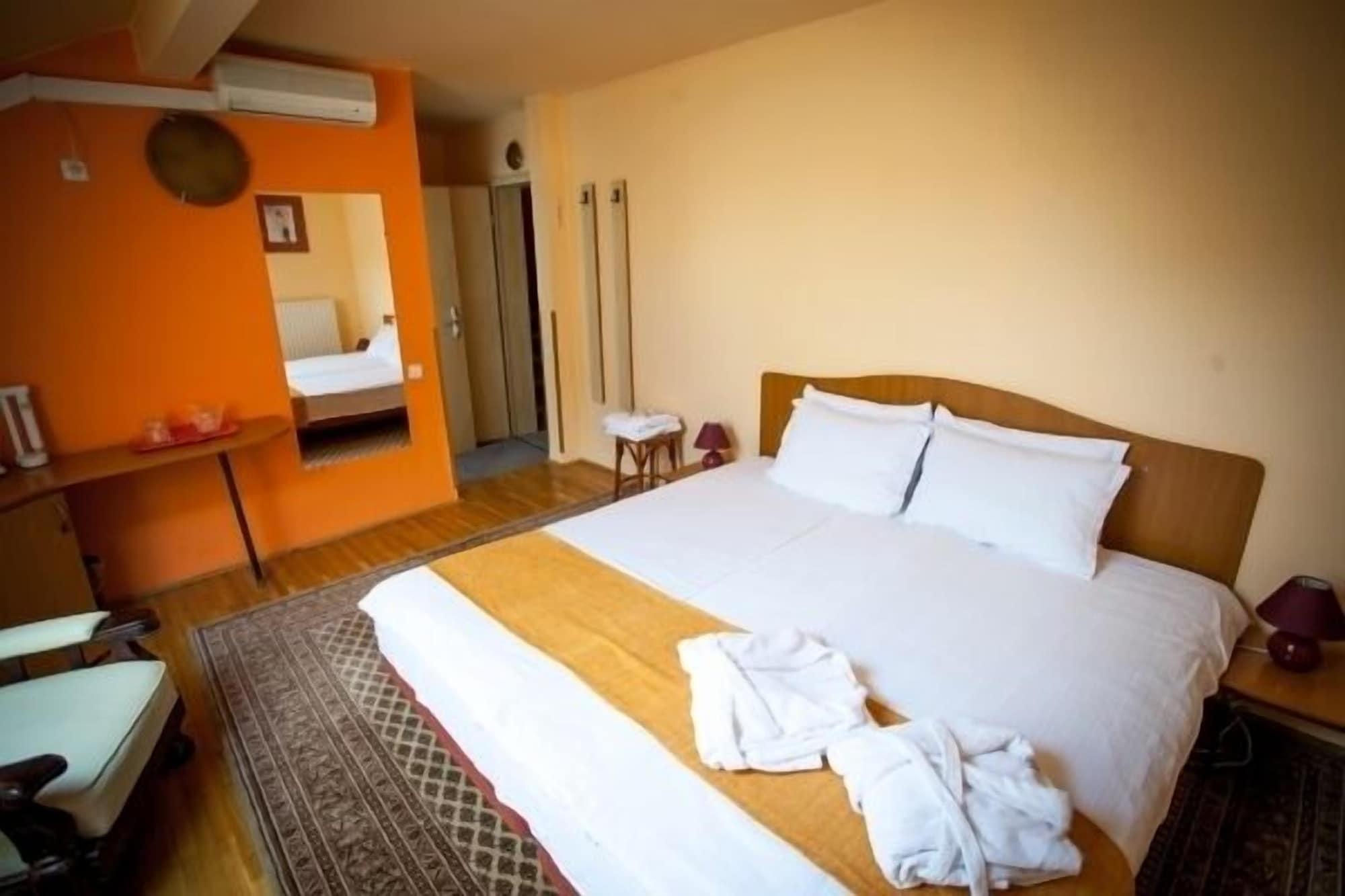 Deja Vu Guesthouse Kaloşvar Dış mekan fotoğraf