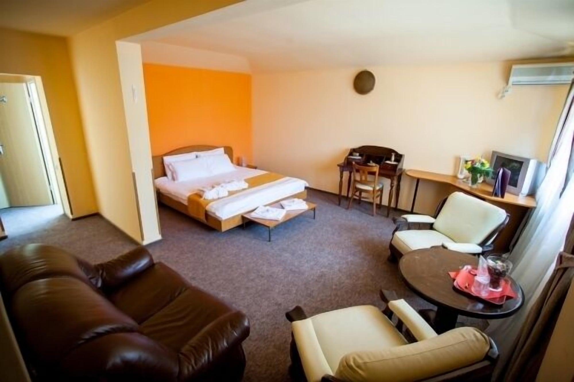 Deja Vu Guesthouse Kaloşvar Dış mekan fotoğraf