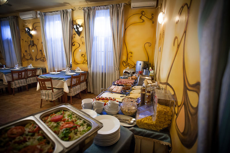 Deja Vu Guesthouse Kaloşvar Dış mekan fotoğraf