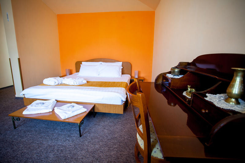 Deja Vu Guesthouse Kaloşvar Dış mekan fotoğraf