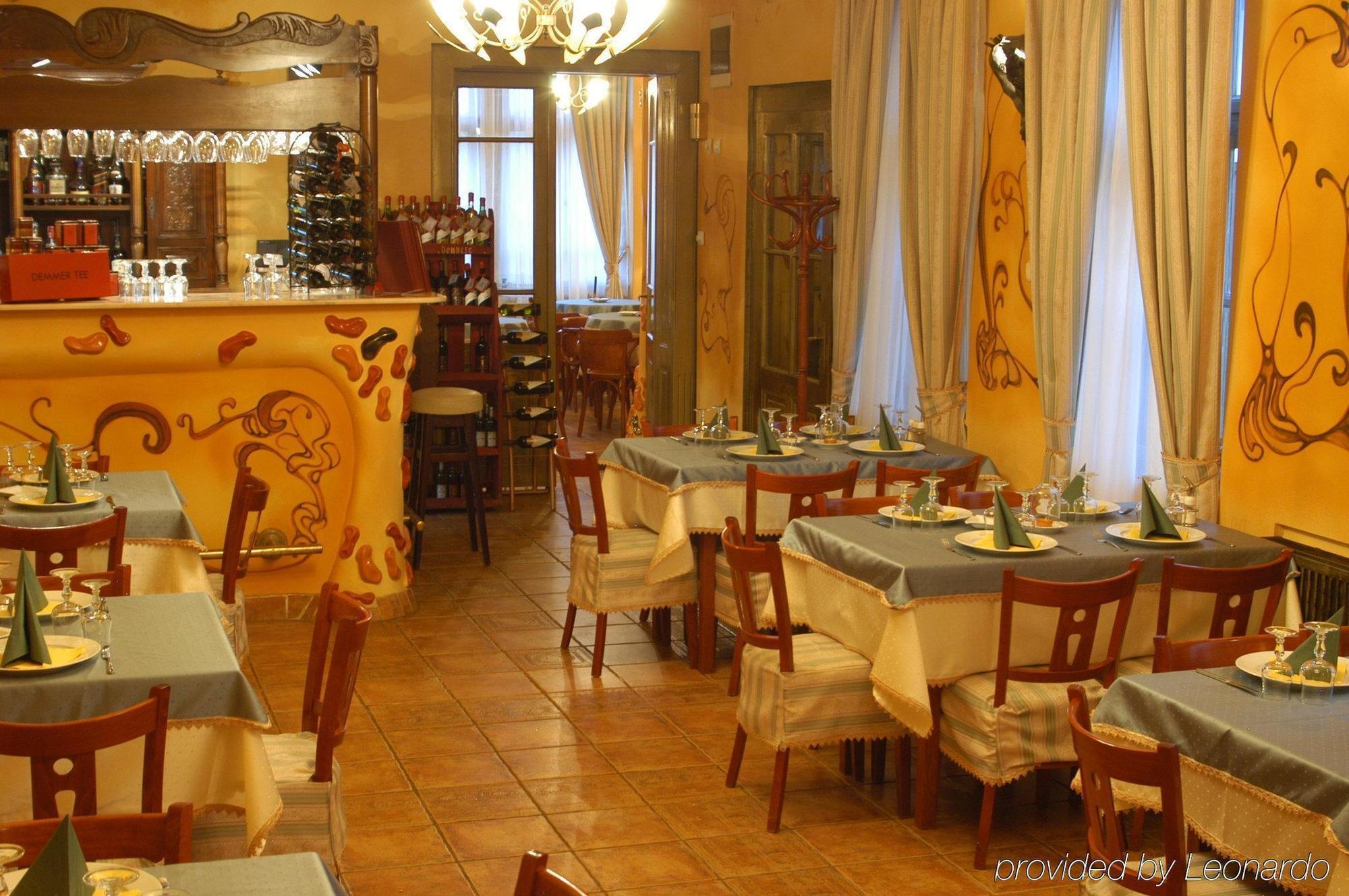 Deja Vu Guesthouse Kaloşvar Restoran fotoğraf